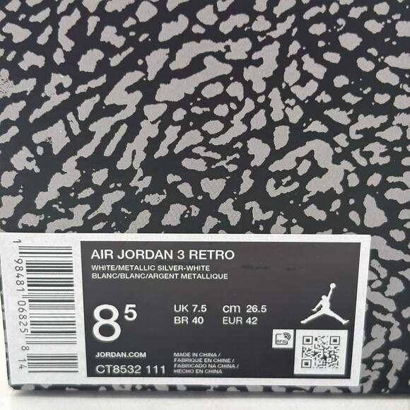 Nike Air Jordan 3 Retro White Metallic Silver Sneakers CT8532 111 Men Size 8.5 main image 5